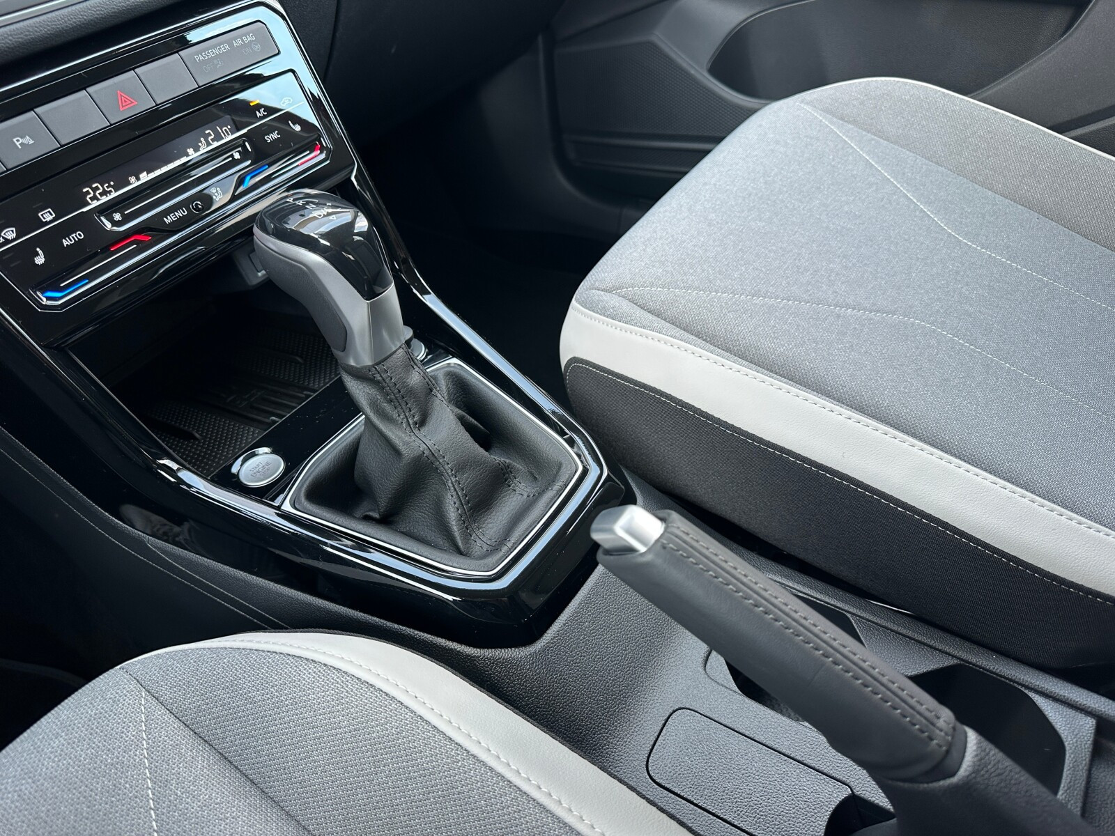 Style 1.0 TSI, 116KM DSG, 7-stopniowa, Pakiet Comfort, Czujnik deszczu