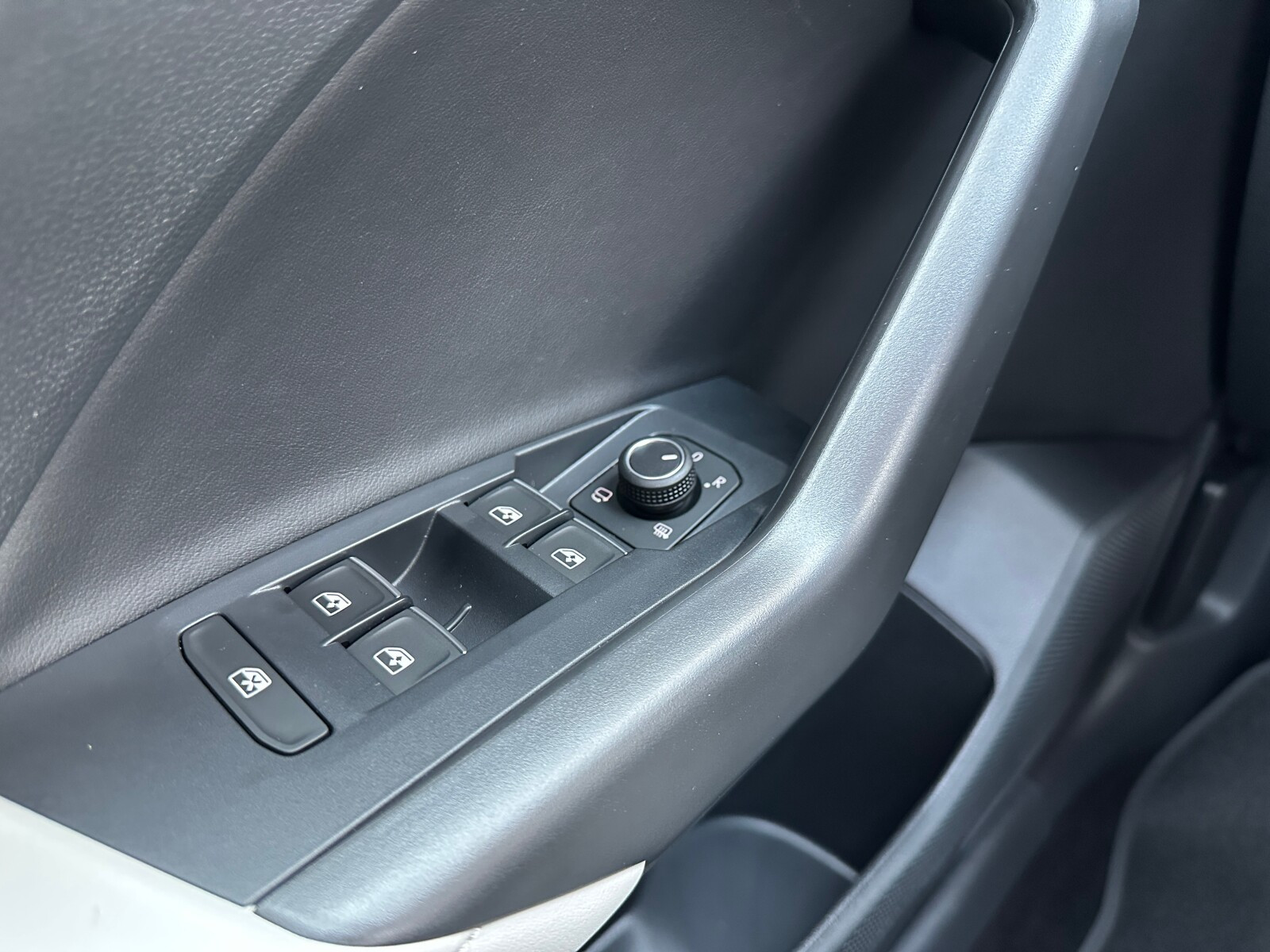 Style 1.0 TSI, 116KM DSG, 7-stopniowa, Pakiet Comfort, Czujnik deszczu