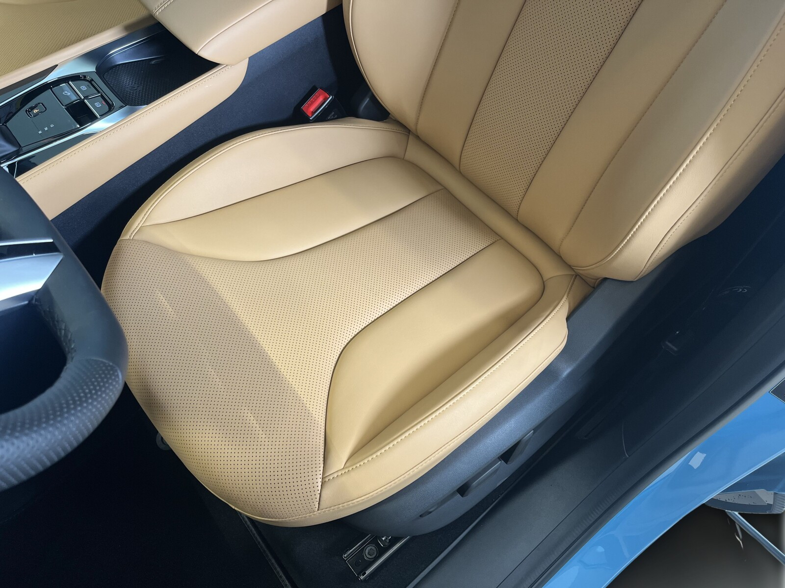 HEV+ Exclusive AT 224 KM Heat Pack