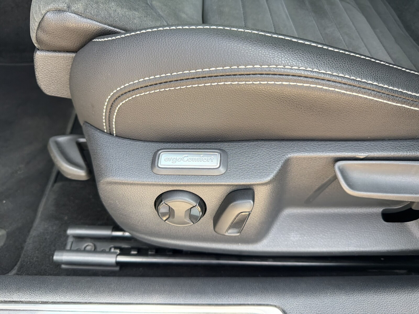 B8 Elegance 2.0 TDI 150 KM DSG / 1 właściciel / bezwypadkowy /