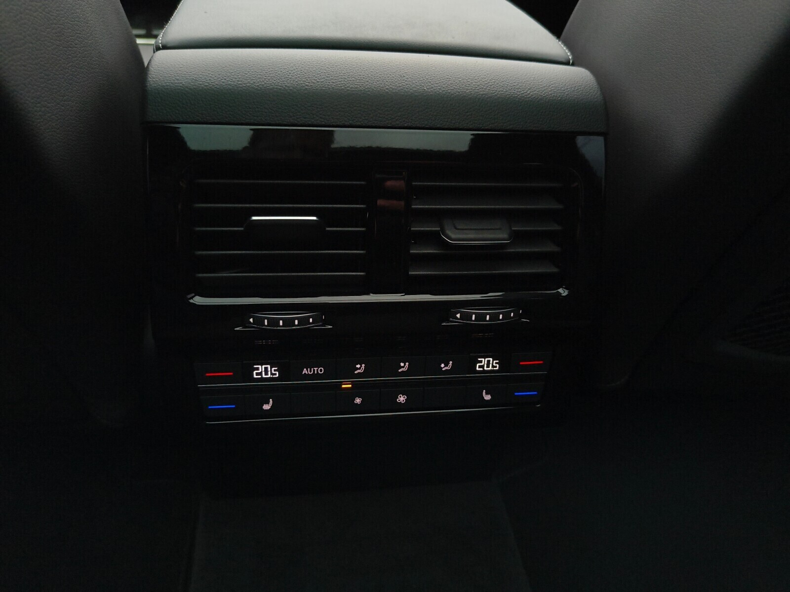 R-Line Final Edition 3.0 V6 TDI 4Motion 286 KM Tiptronic