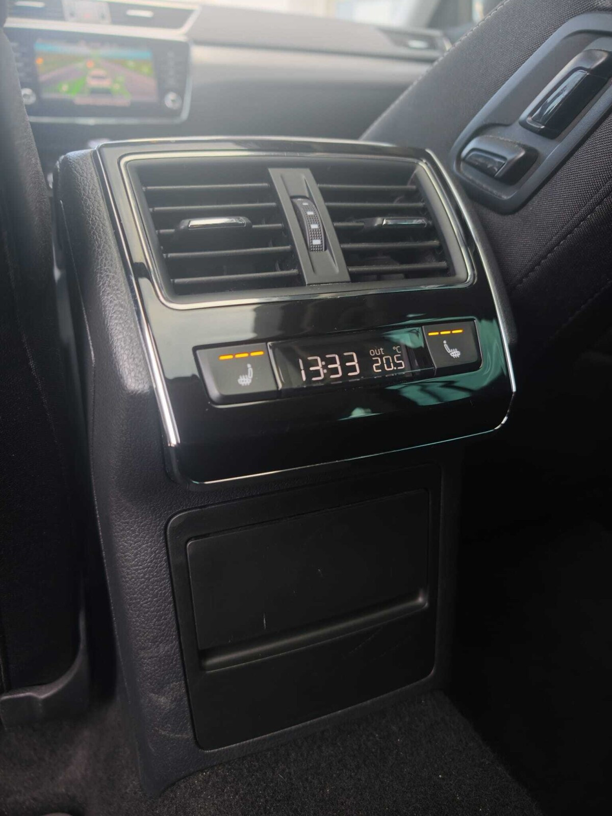 Superb Combi Style 2.0 TDI 200 KM DSG | Matrix| Pano| Webas | Hak