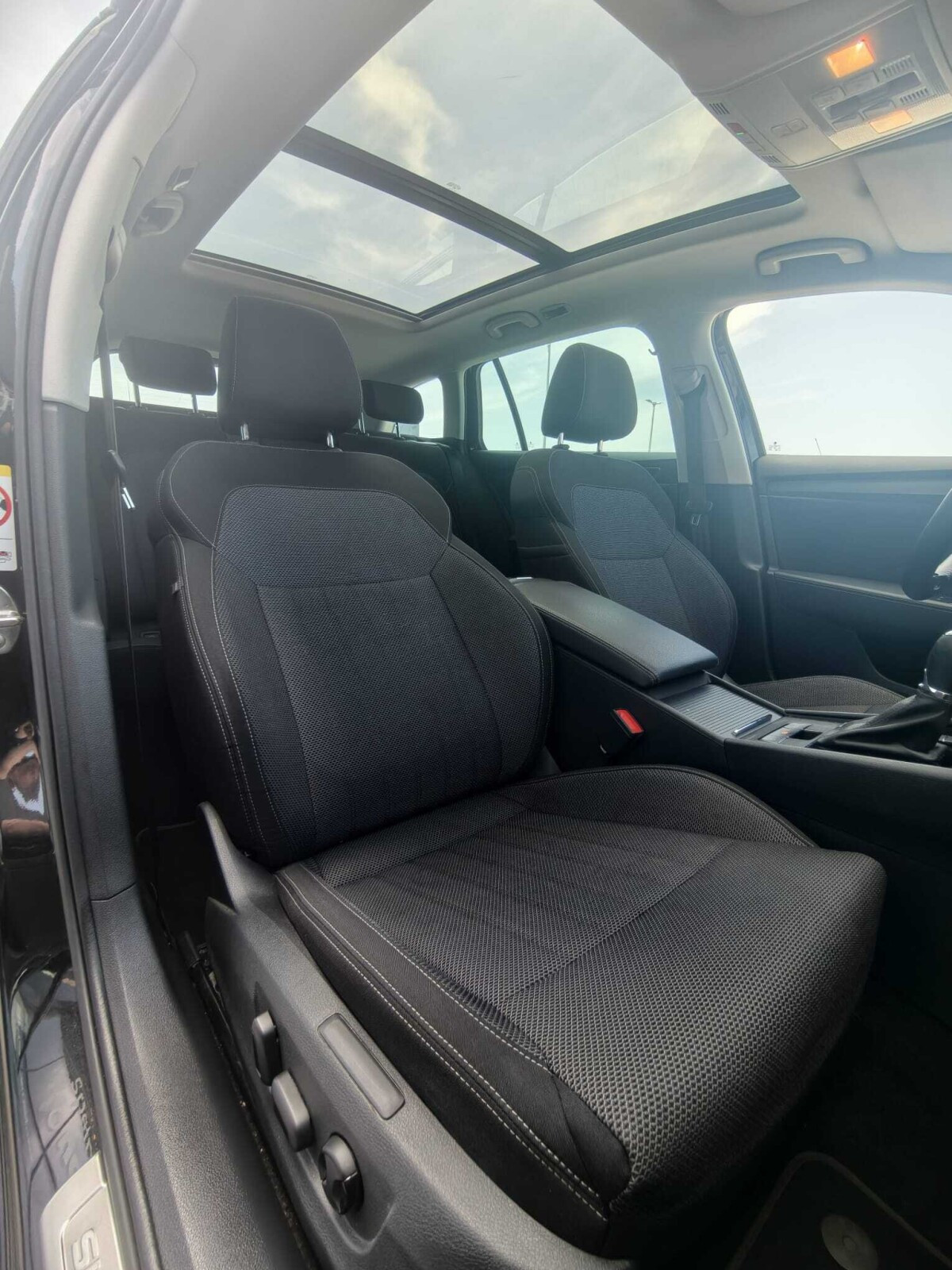 Superb Combi Style 2.0 TDI 200 KM DSG | Matrix| Pano| Webas | Hak