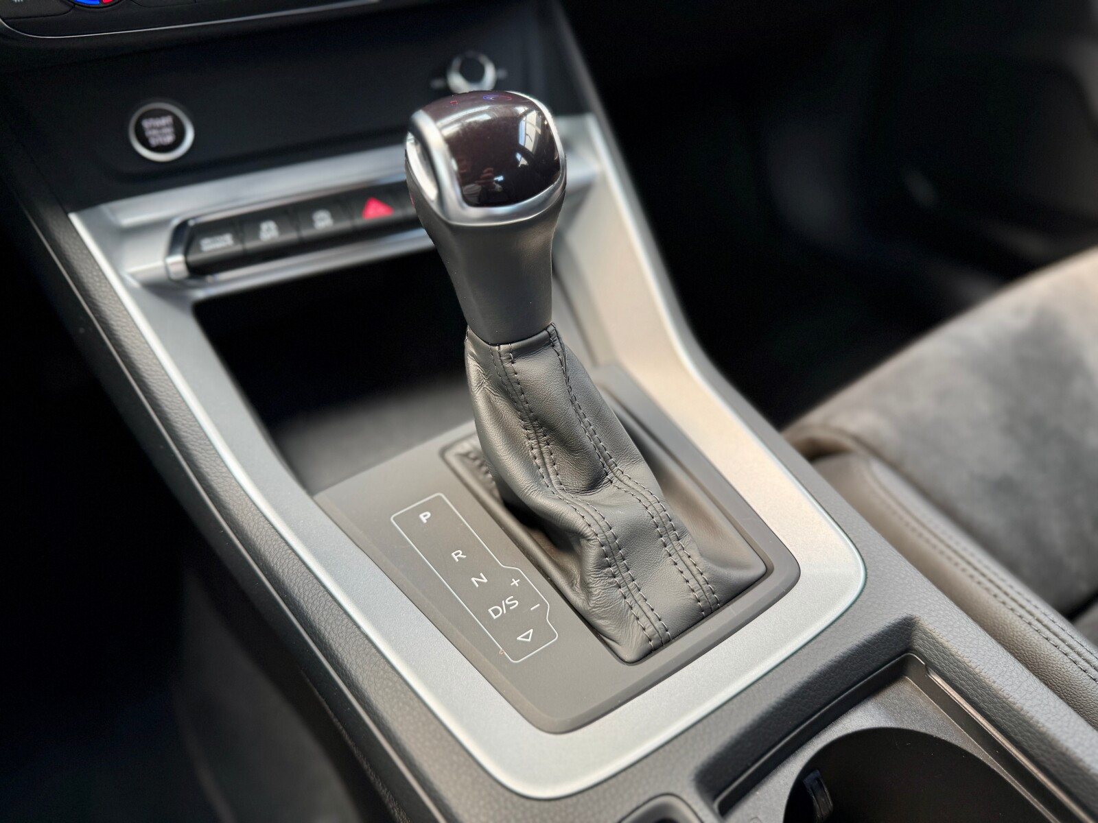 Quattro || LED || Alcantara || Gwarancja || Kamera cofania ||