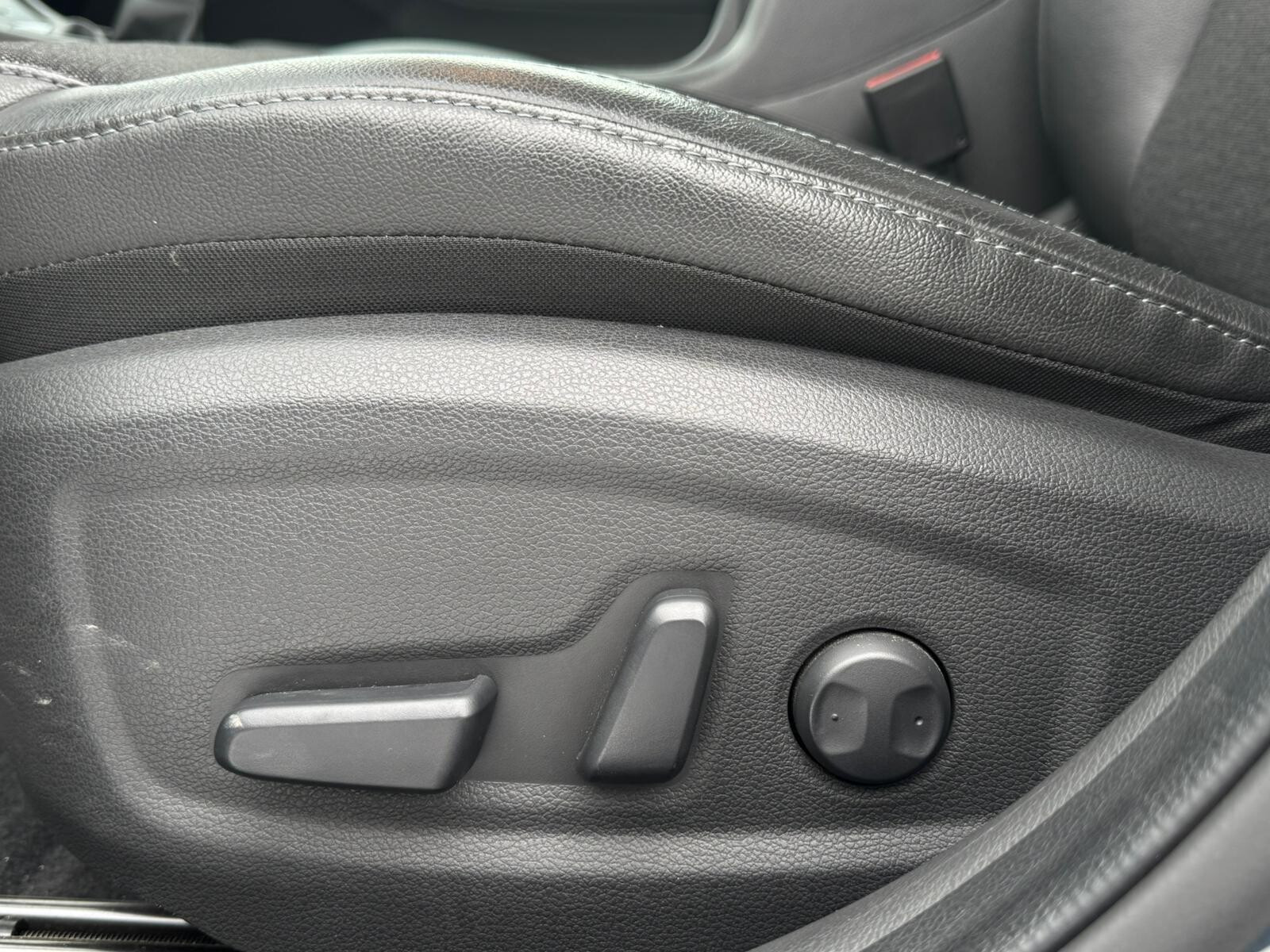 Salon Polska, Faktura VAT 23%, Executive, 1.5 T-GDI 160KM, Manual