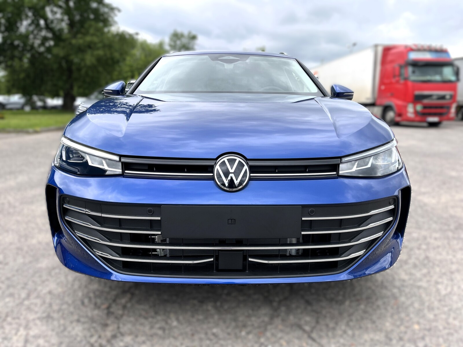 Business Plus 2.0 TDI 193KM DSG 4X4 HAK, Navi, Masaż 2026