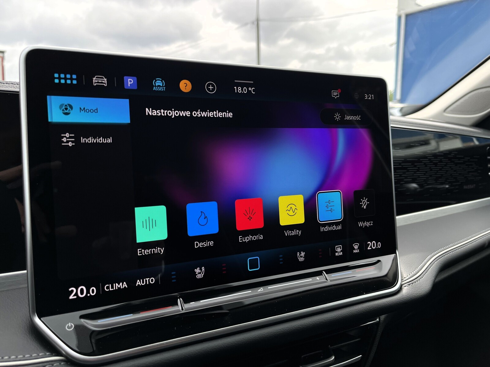 Business Plus 2.0 TDI 193KM DSG 4X4 HAK, Navi, Masaż 2026