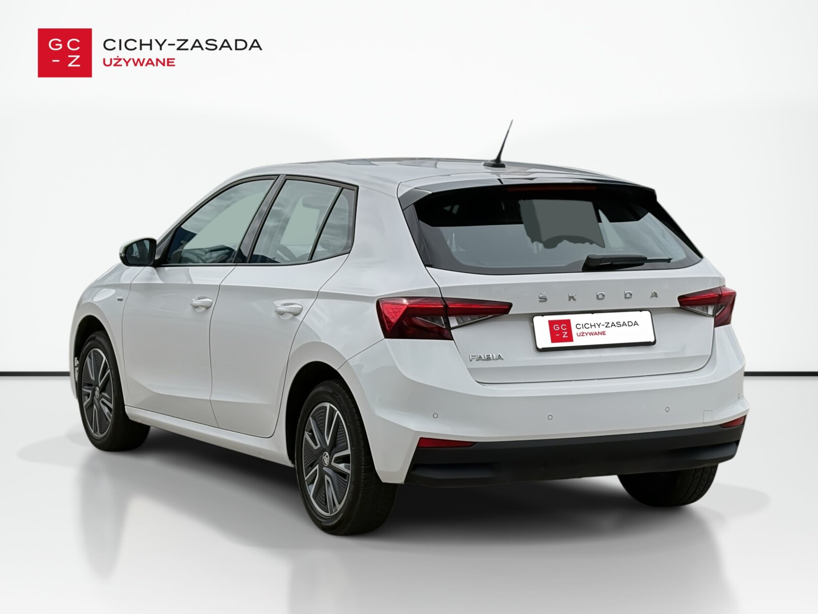 Tour 1.0 MPI 65 KM | LED | Lane Assist | Tempomat | Parktronic | VAT
