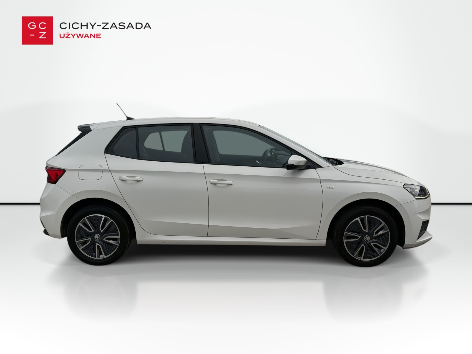 Tour 1.0 MPI 65 KM | LED | Lane Assist | Tempomat | Parktronic | VAT