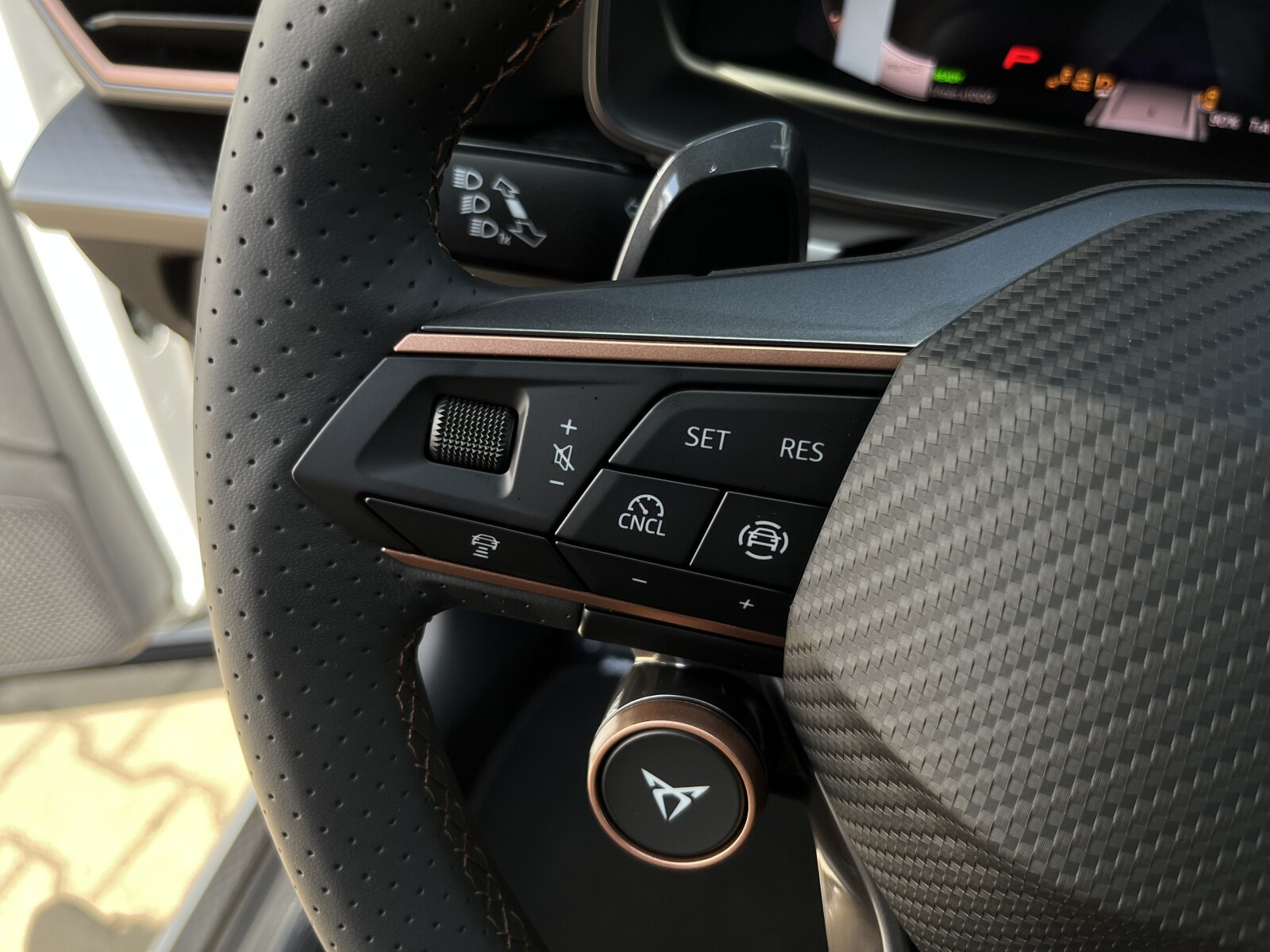 CUPRA FORMENTOR 1.5 eTSI 150 KM , 7-biegowa automatyczna DSG