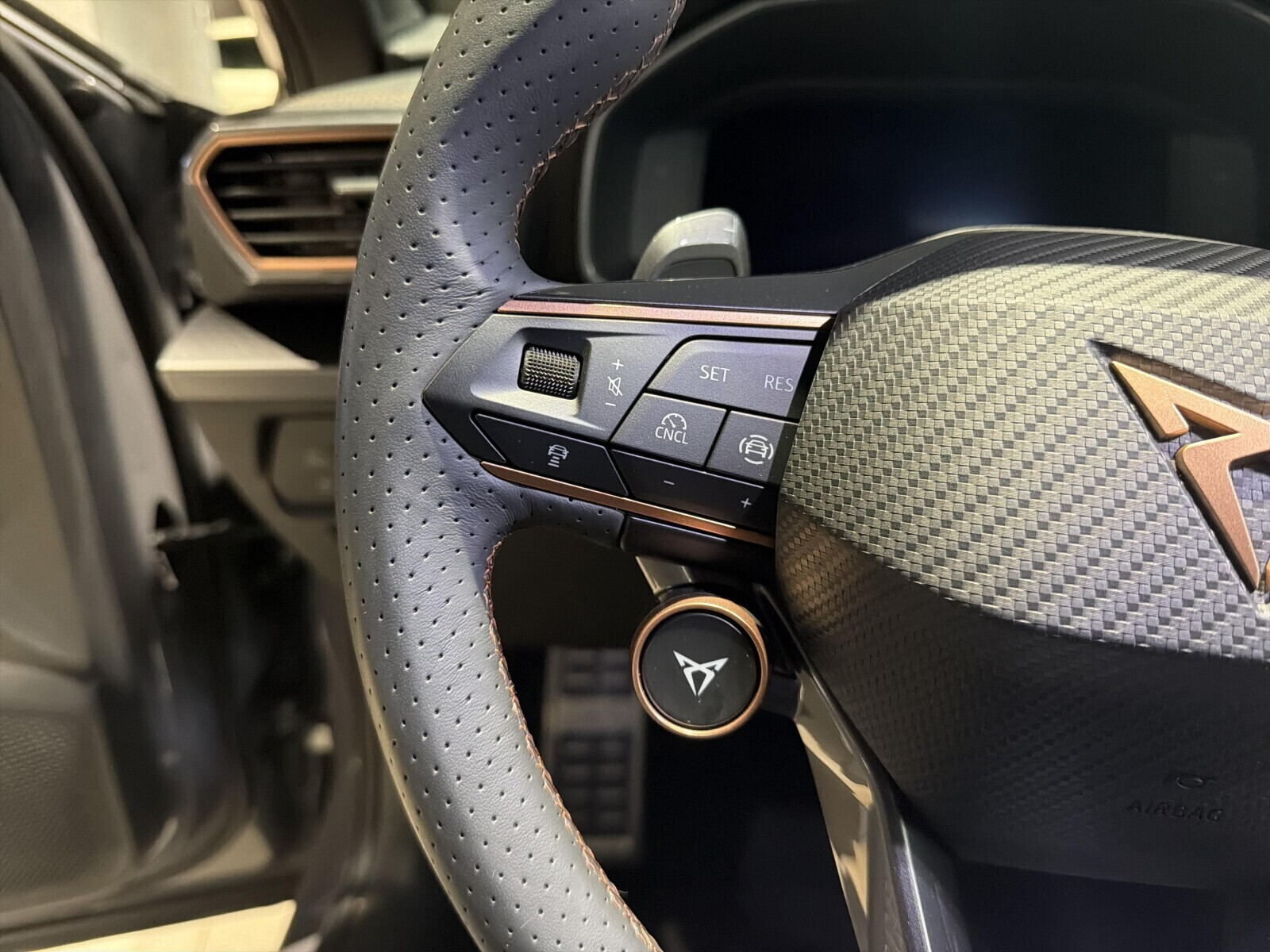 CUPRA FORMENTOR 2.0 TSI 204KM , 7-biegowa automatyczna DSG