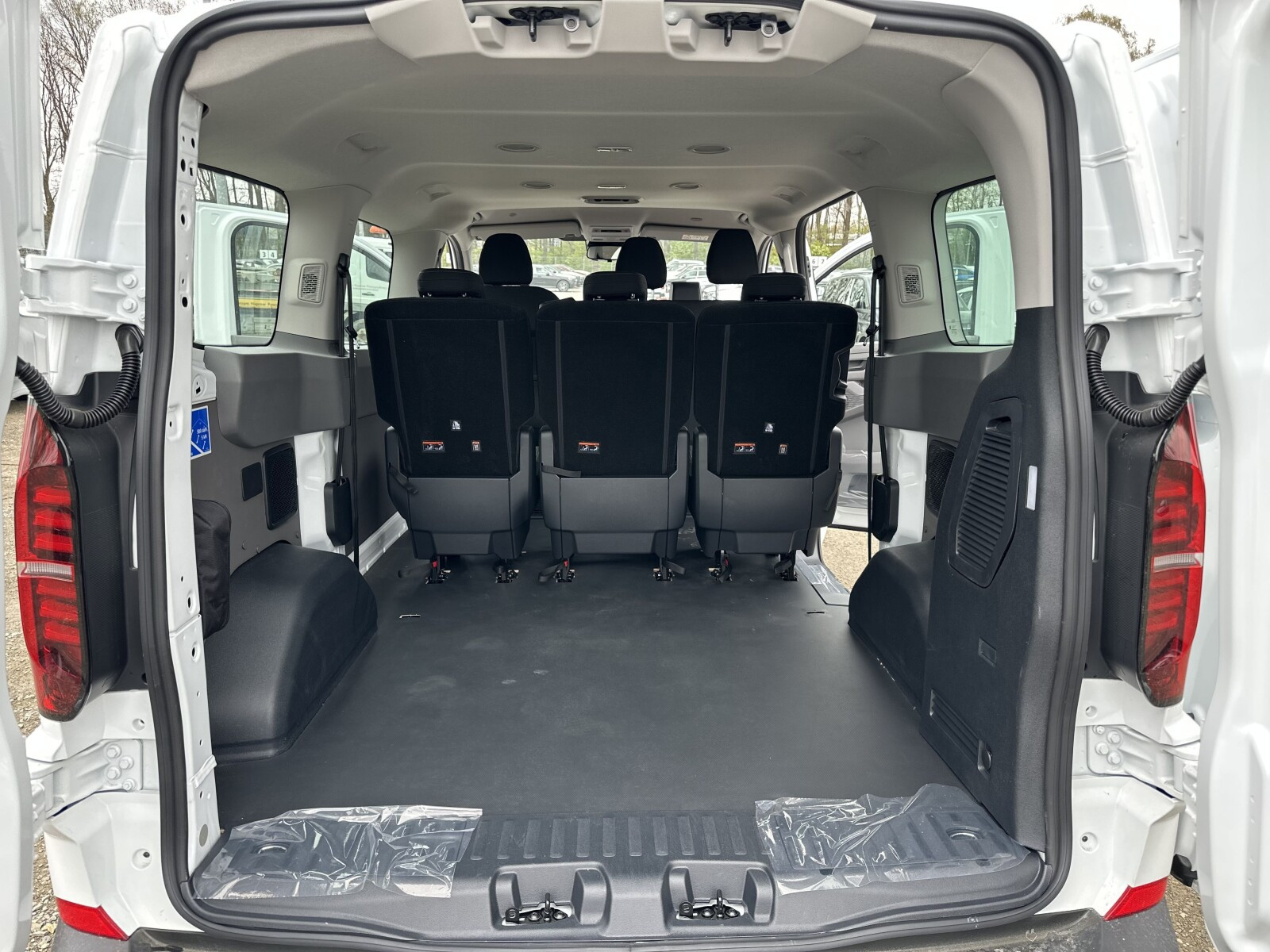 Transporter Kombi L1 2.0 TDI 150 KM manual