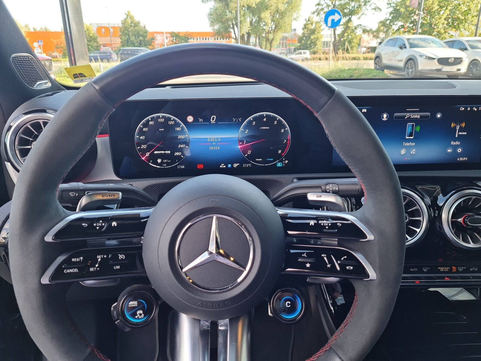 Salon PL / 1 Wł / Premium Plus / AMG Night /