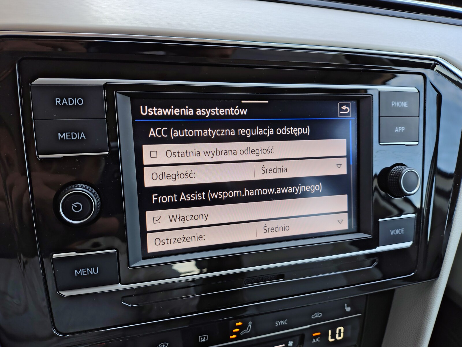 SalonPL serwis ASO 1.5TSI 150KM bezwypadkowy kamera grz.fotele VAT23%