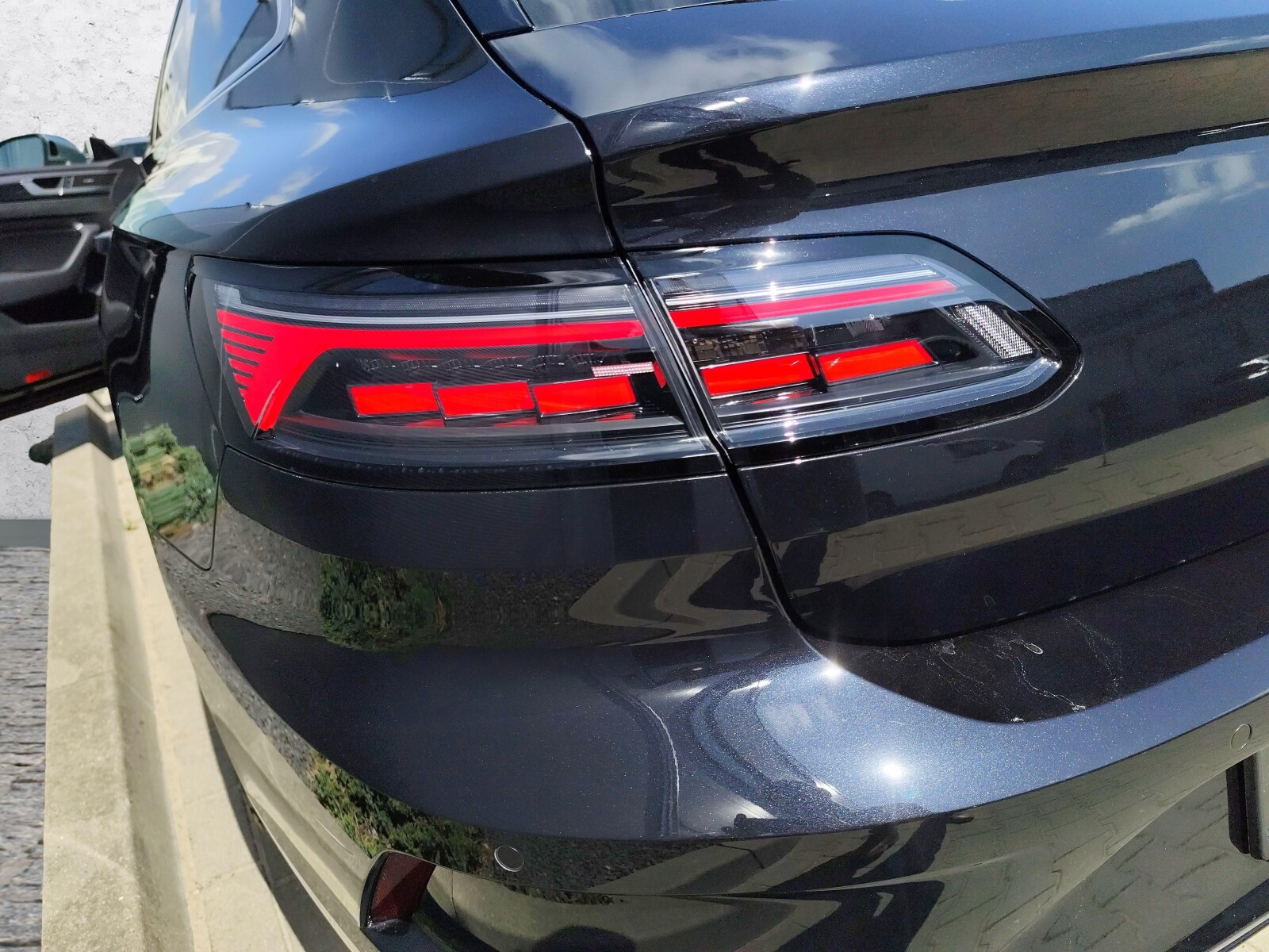R, 2.0 TSI / 320KM, Panorama, Harman Kardon,DCC, Hak, FV 23%