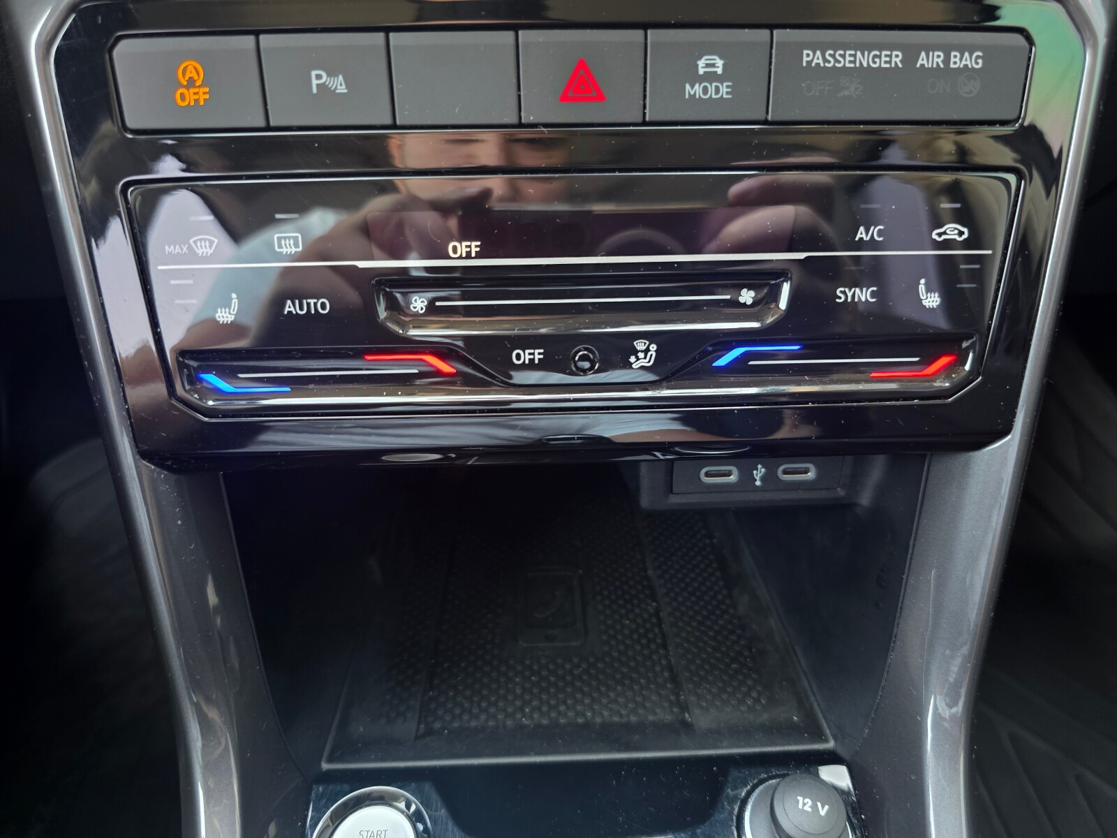 1.5TSI 150KM DSG Gwarancja 2027-04-27 lub 80 000km Tempomat aktywny ACC do 210 km/h Pakiet Tech Pakiet Comfort Nagłośnienie Beats Bezwypadkowy Salon Polska Serwisowany ASO