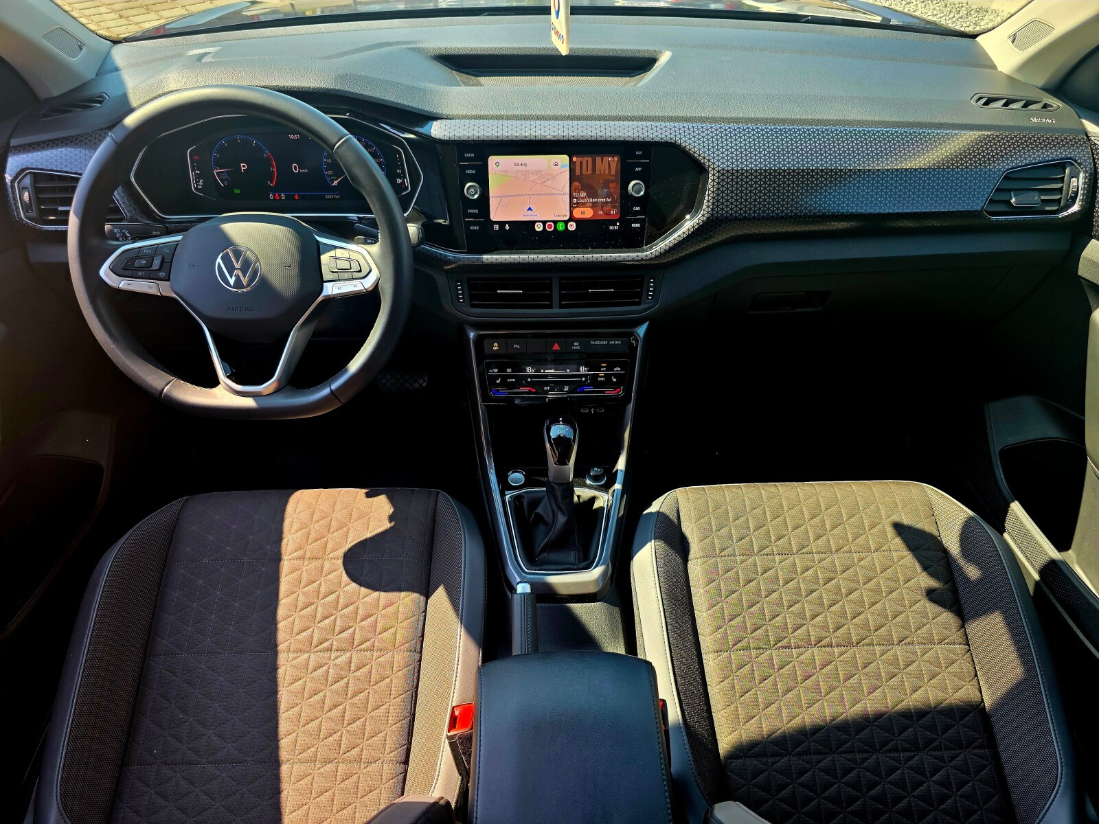 1.5TSI 150KM DSG Gwarancja 2027-04-27 lub 80 000km Tempomat aktywny ACC do 210 km/h Pakiet Tech Pakiet Comfort Nagłośnienie Beats Bezwypadkowy Salon Polska Serwisowany ASO