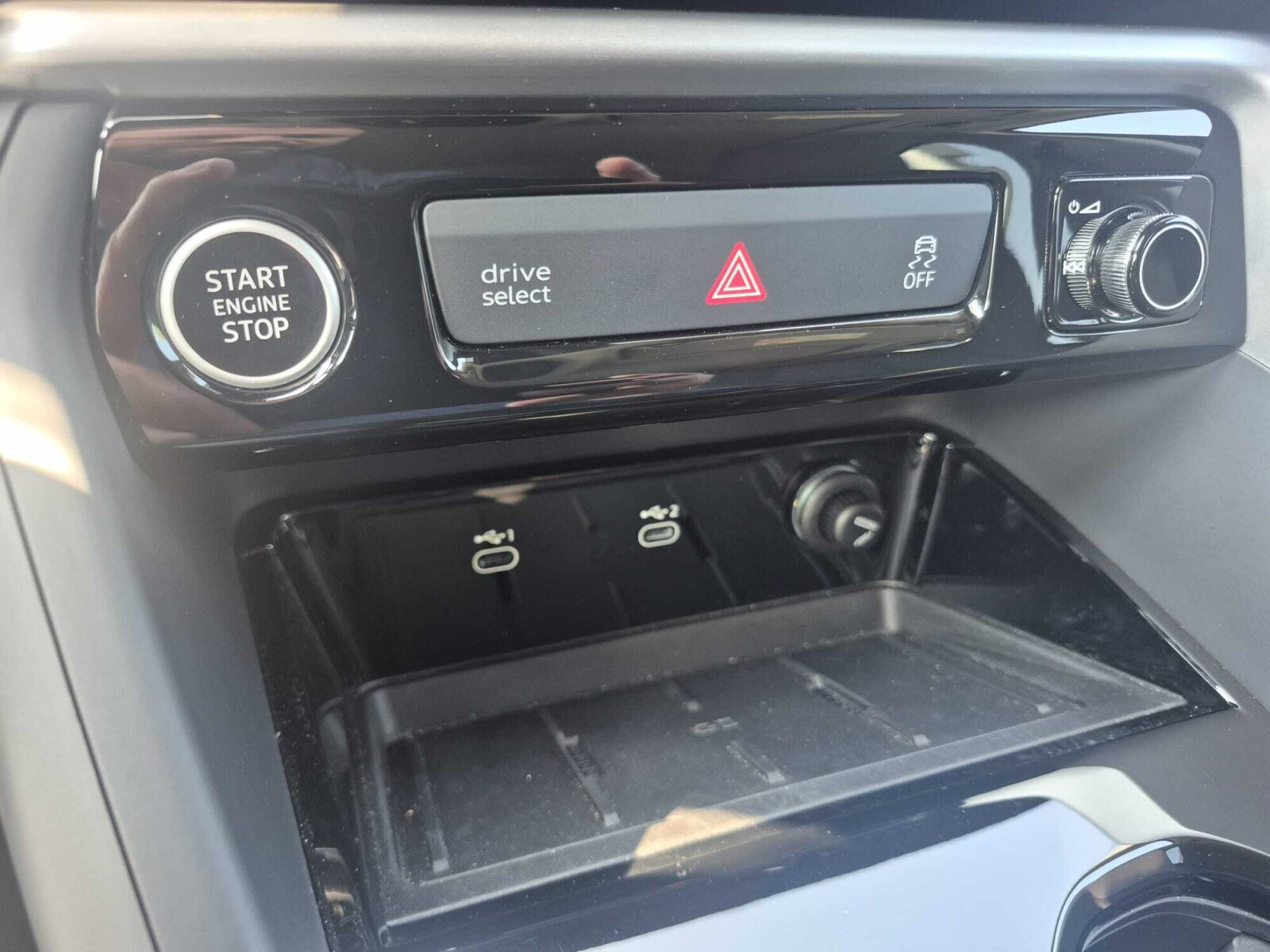40 TDI 204 KM Quattro Matrix LED, Kamery 360, Vitrual, Hak