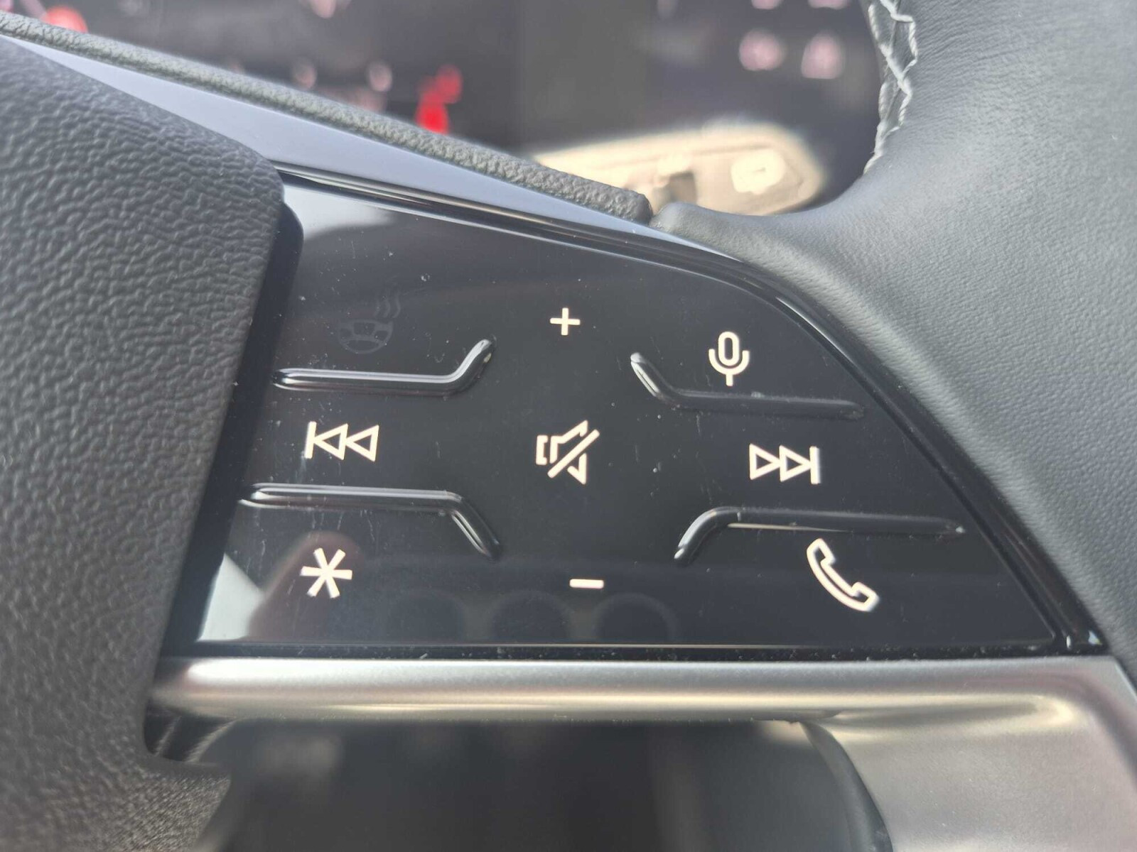 40 TDI 204 KM Quattro Matrix LED, Kamery 360, Vitrual, Hak