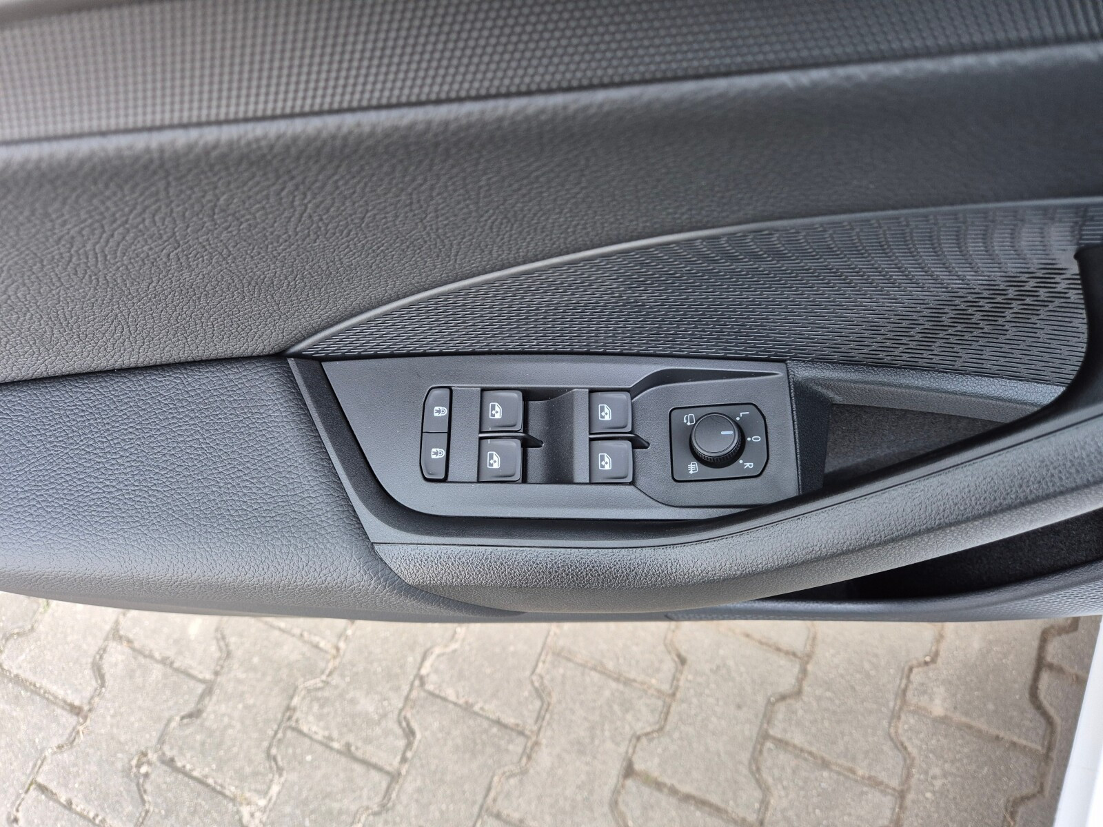 Selection 1.5 TSI  Auto z placu