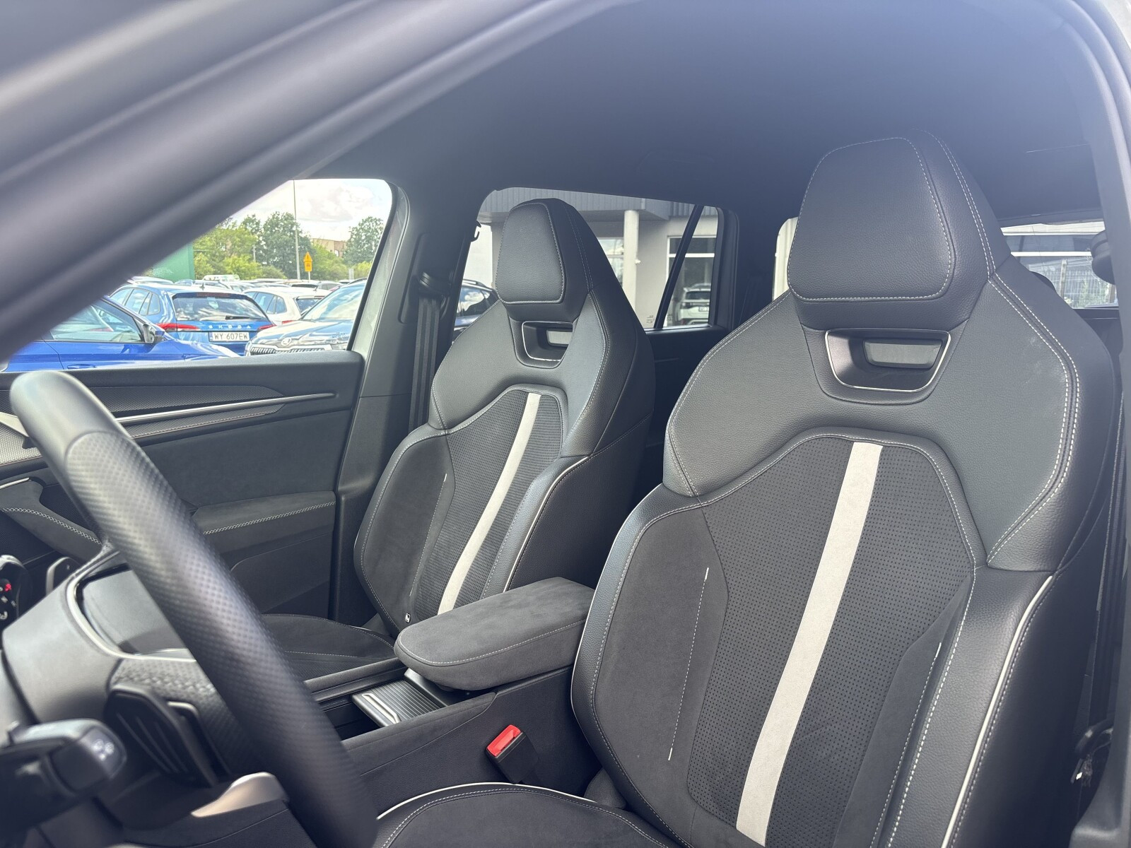 || 017 || Demonstracyjny, 7 miejsc, Winter, Convenience Plus