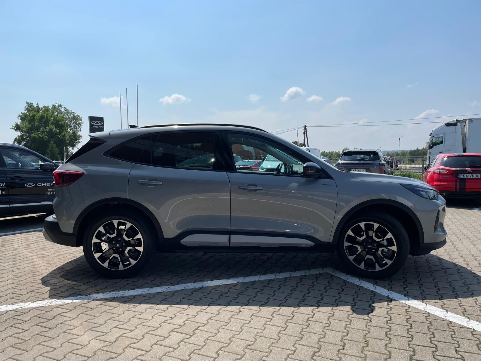 Active X 2.5 FHEV 180KM FWD