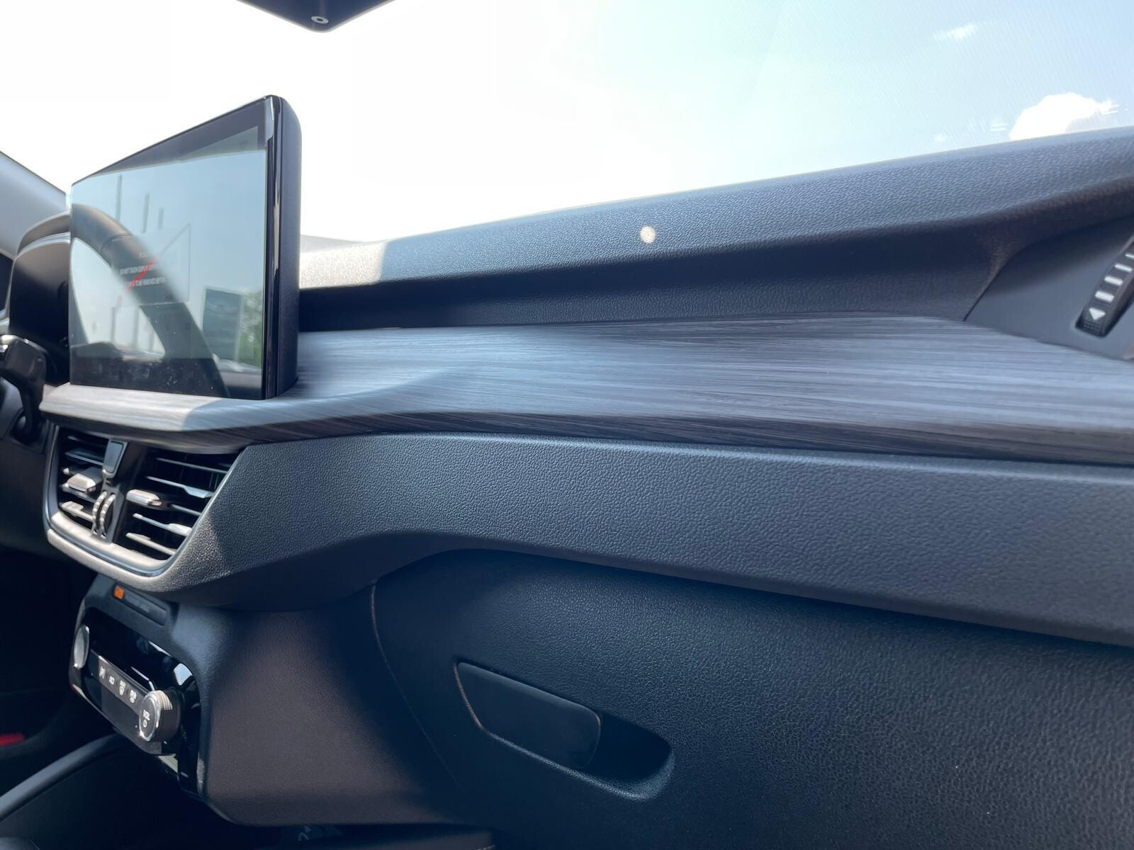 Active X 2.5 FHEV 180KM FWD