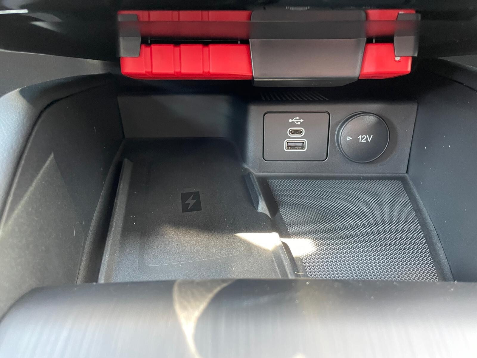 Active X 2.5 FHEV 180KM FWD