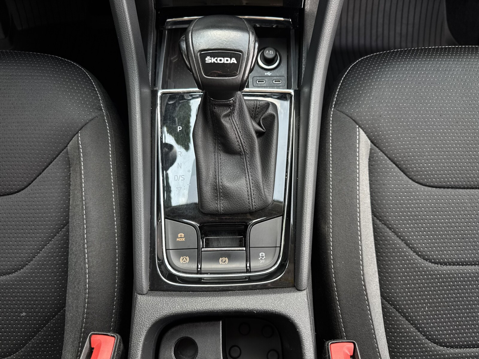 Kodiaq Ambition 2.0TDI DSG ACC Matrix Hak Kamera Ambiente Podgrz.Szyba