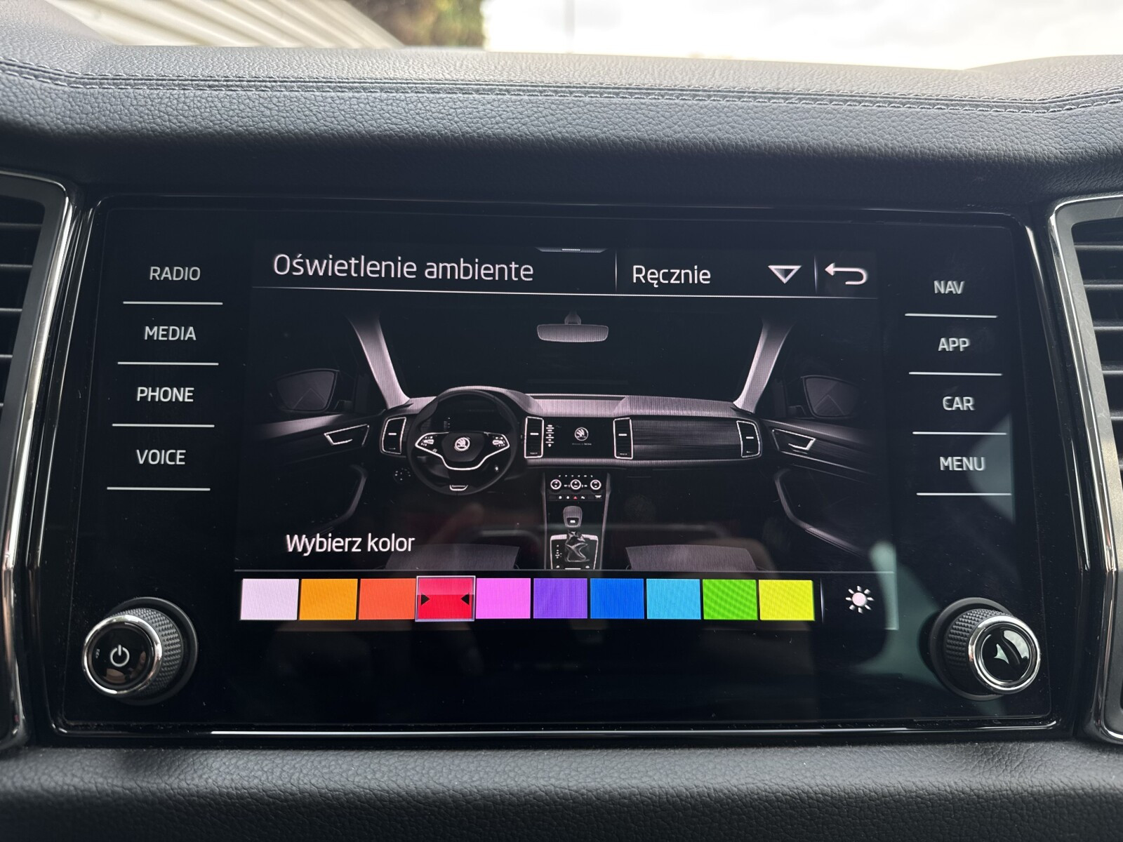 Kodiaq Ambition 2.0TDI DSG ACC Matrix Hak Kamera Ambiente Podgrz.Szyba