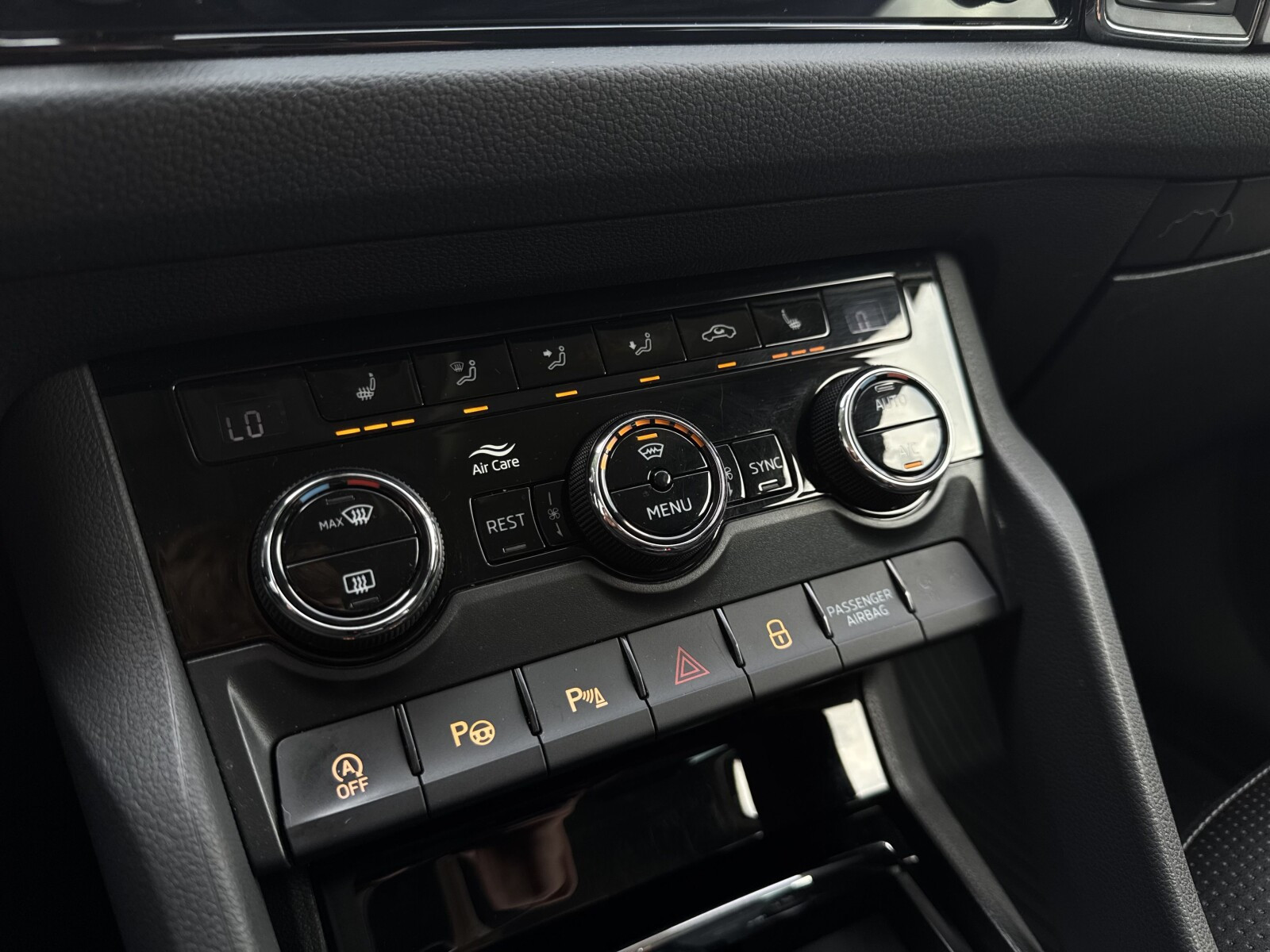 Kodiaq Ambition 2.0TDI DSG ACC Matrix Hak Kamera Ambiente Podgrz.Szyba