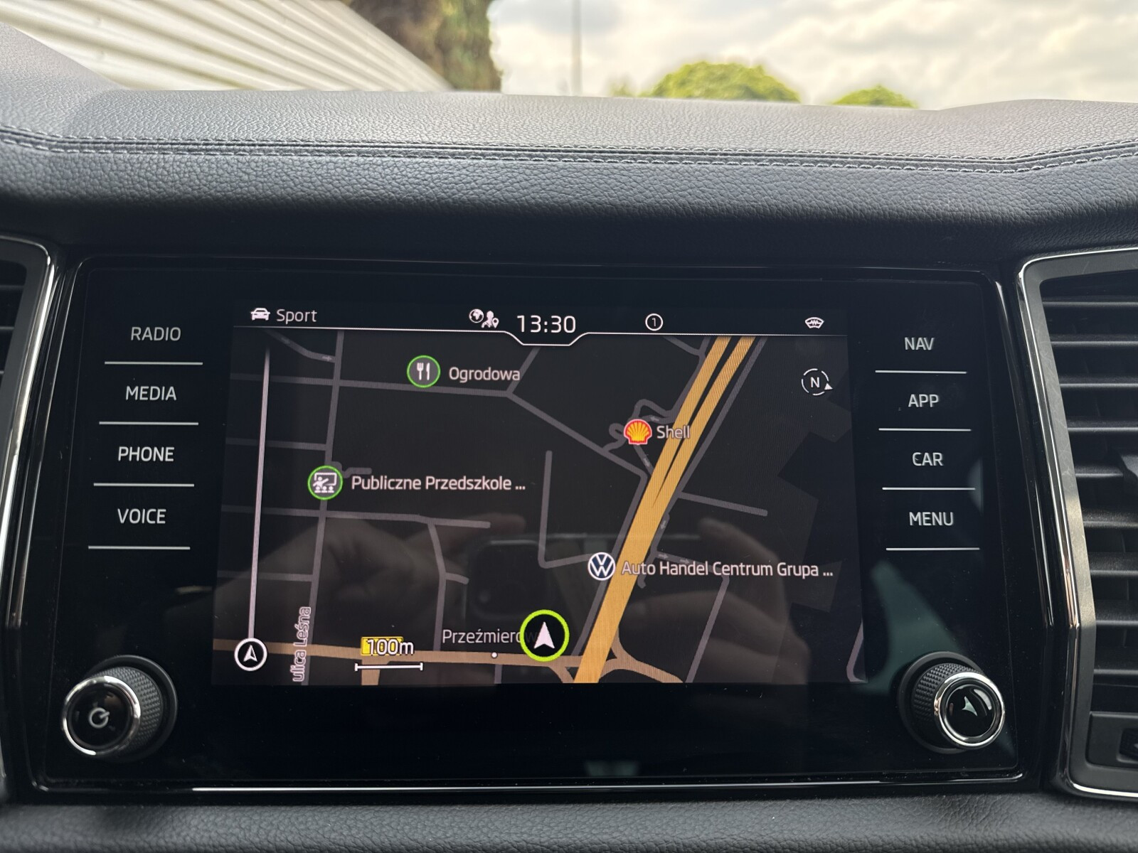 Kodiaq Ambition 2.0TDI DSG ACC Matrix Hak Kamera Ambiente Podgrz.Szyba