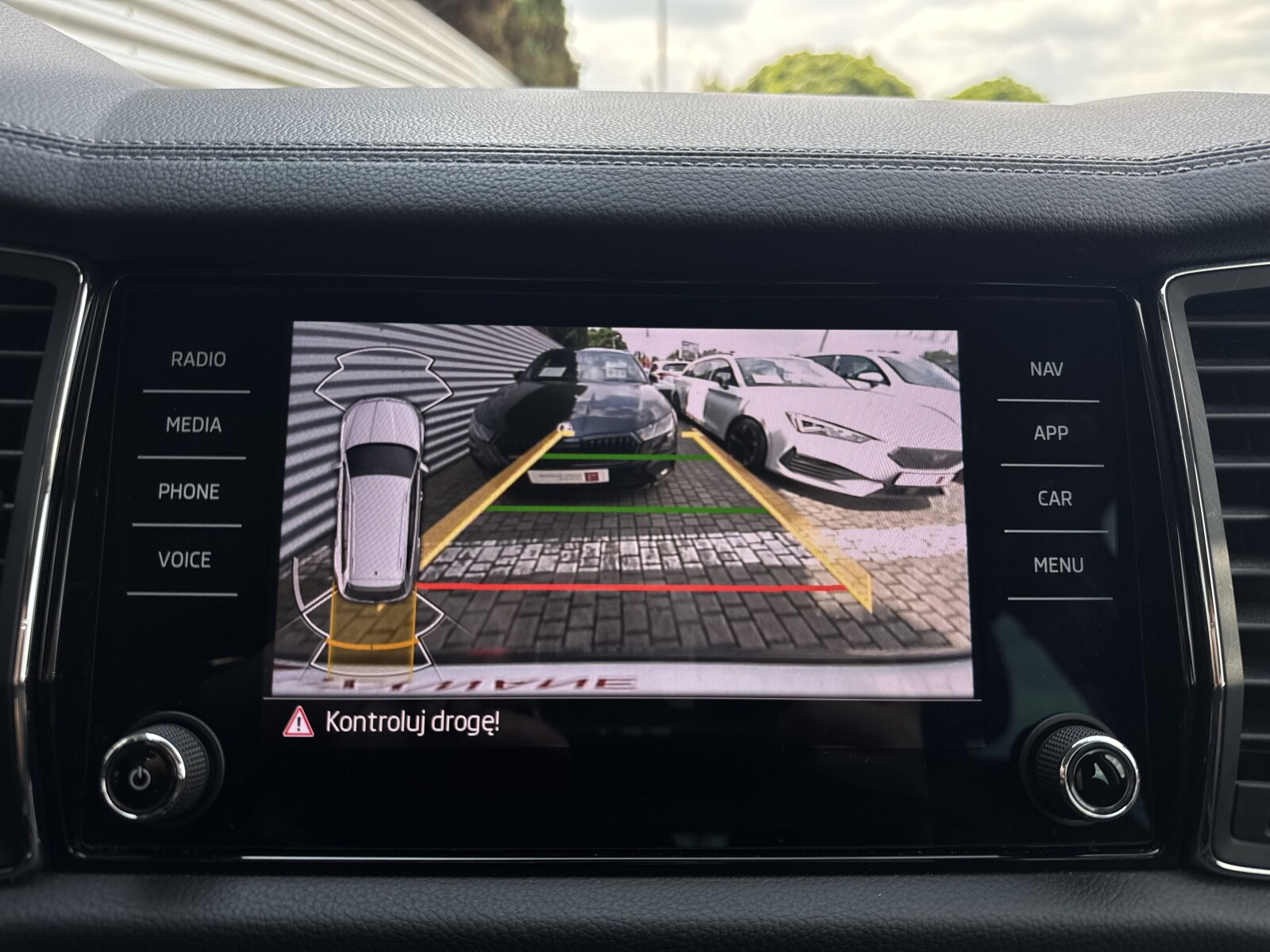 Kodiaq Ambition 2.0TDI DSG ACC Matrix Hak Kamera Ambiente Podgrz.Szyba