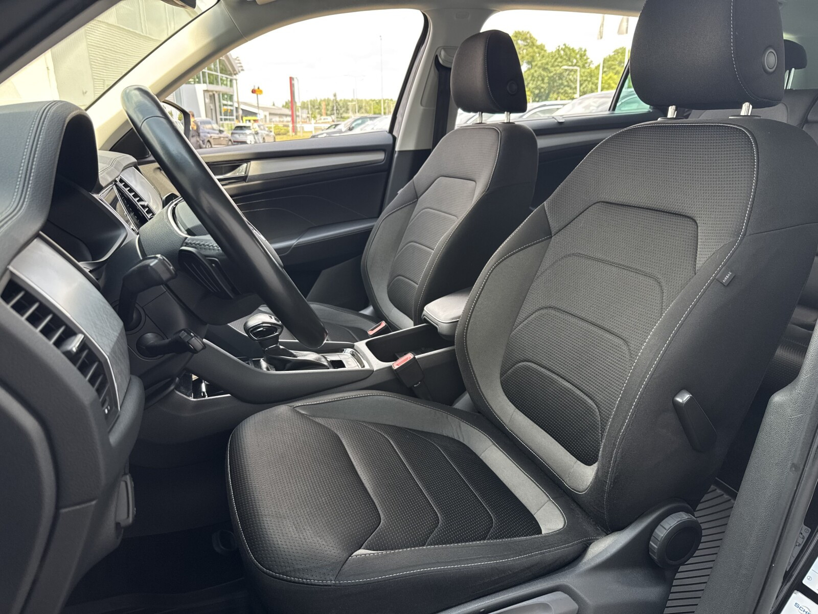 Kodiaq Ambition 2.0TDI DSG ACC Matrix Hak Kamera Ambiente Podgrz.Szyba
