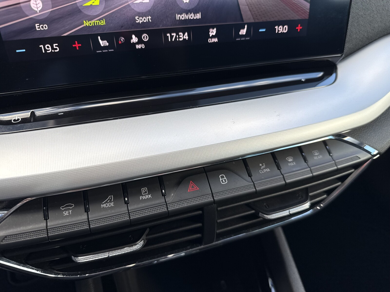 Combi Automat Podgrz.fotele Navi Fv23% Kamera