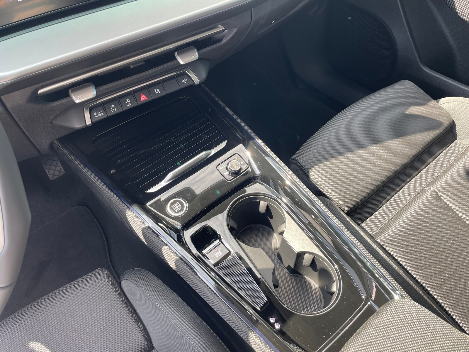 TFSI 110 kW S tronic * Pakiet Tech Plus *
