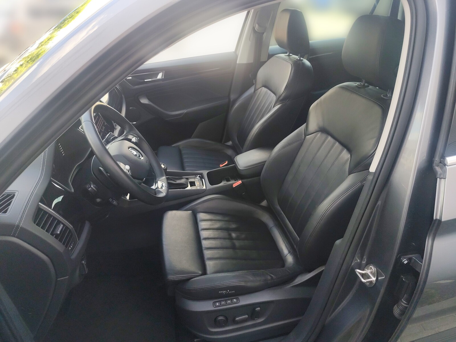L&K, 2.0 TDI / 200KM, 4x4, HAK, Wentylowane fotele, LED Matrix, FV 23%