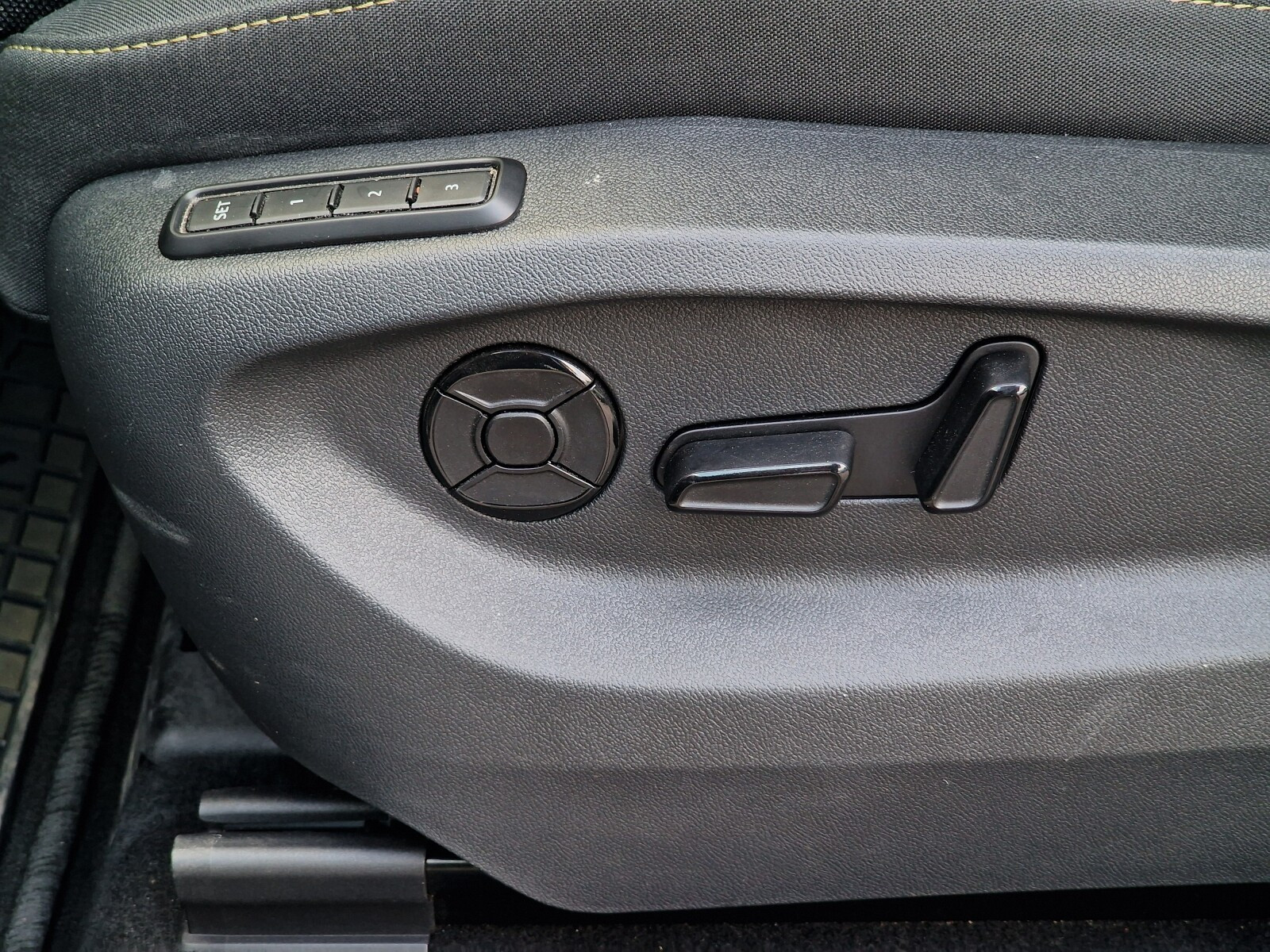 1.5 TSI Selection DSG/LED/Kamera/7 os./Kessy/Side Assist/GWARANCJA
