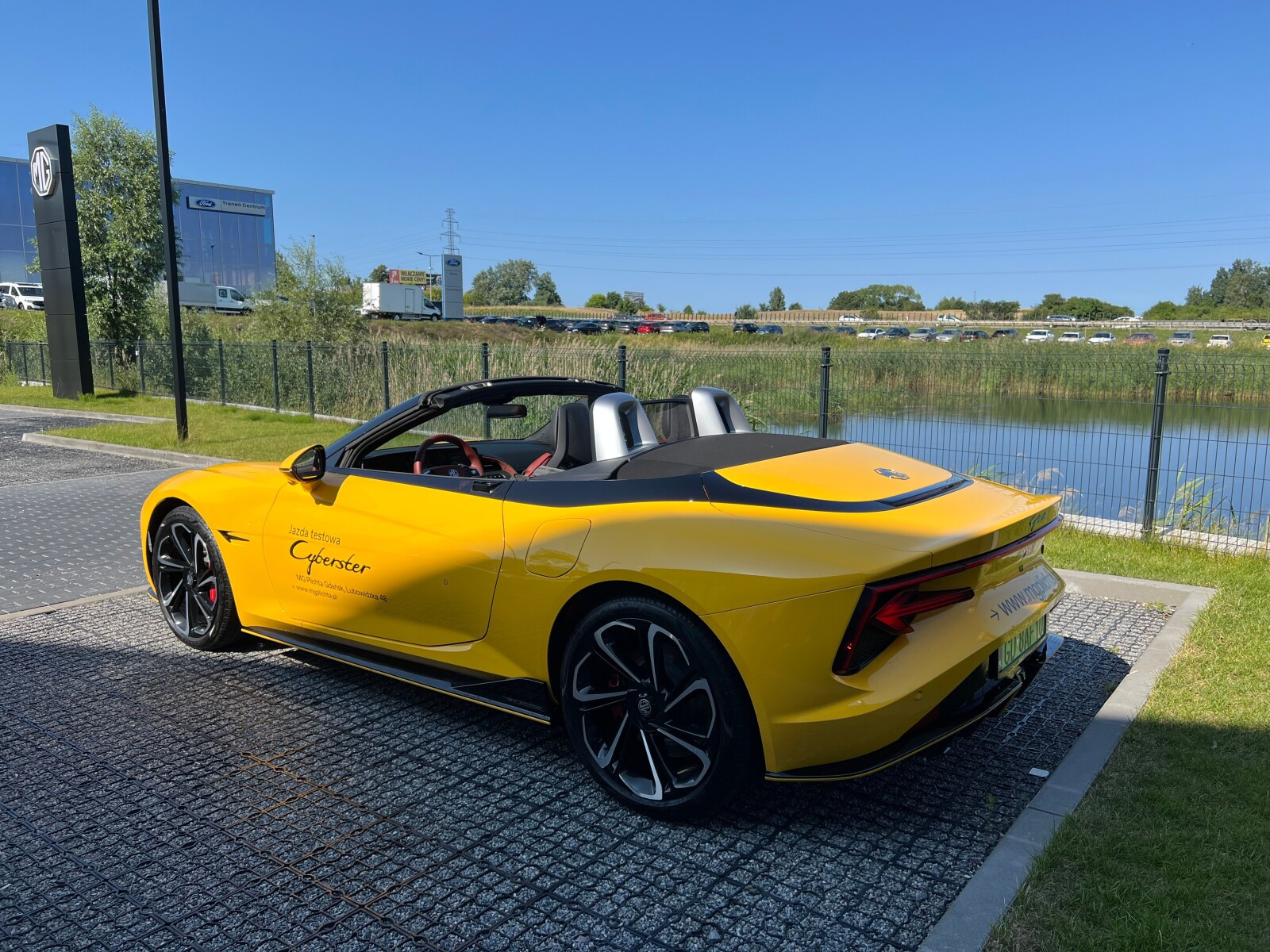 Cyberster / Kabriolet / 510km 77kWh AWD / Od ręki