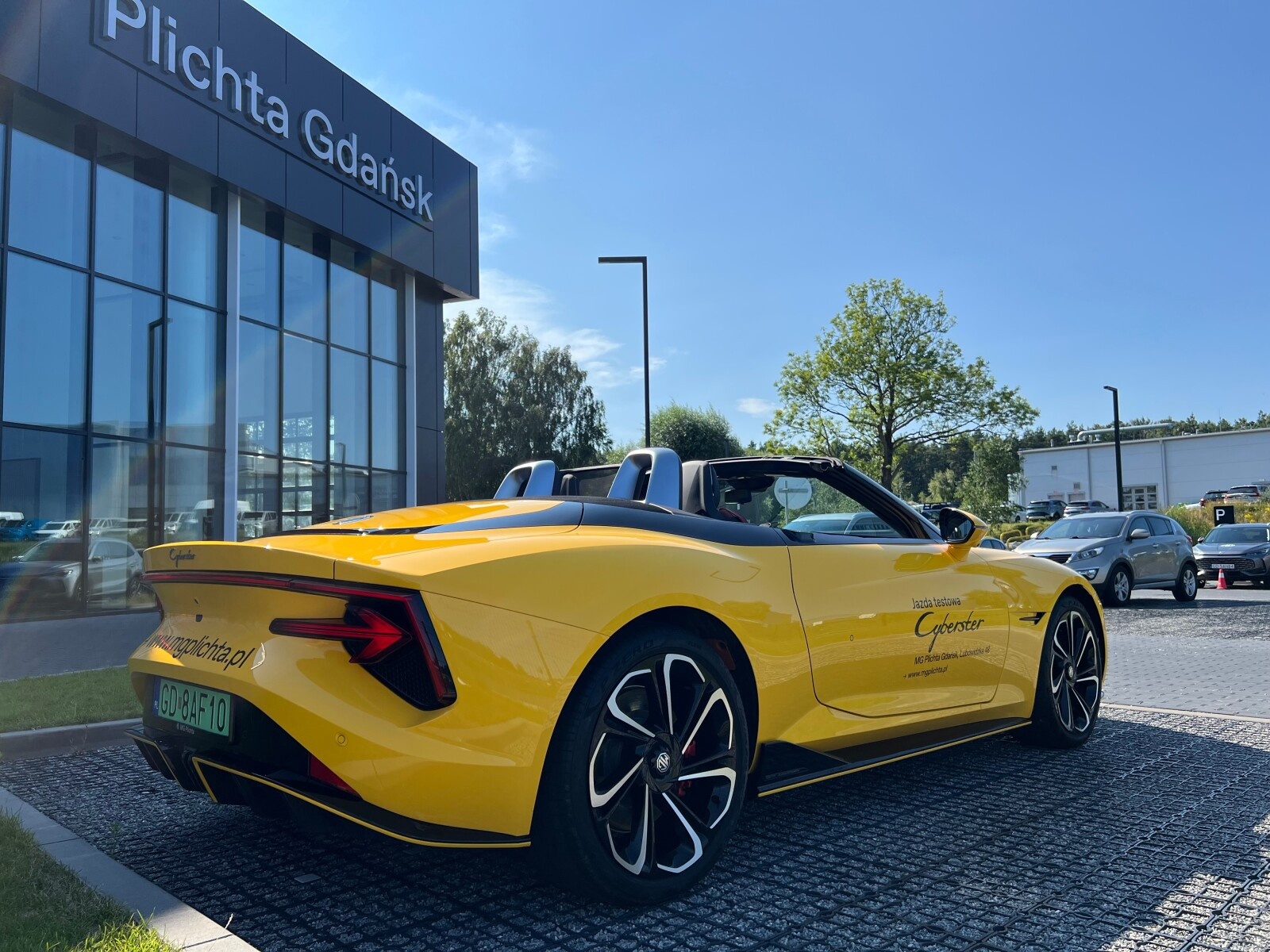 Cyberster / Kabriolet / 510km 77kWh AWD / Od ręki