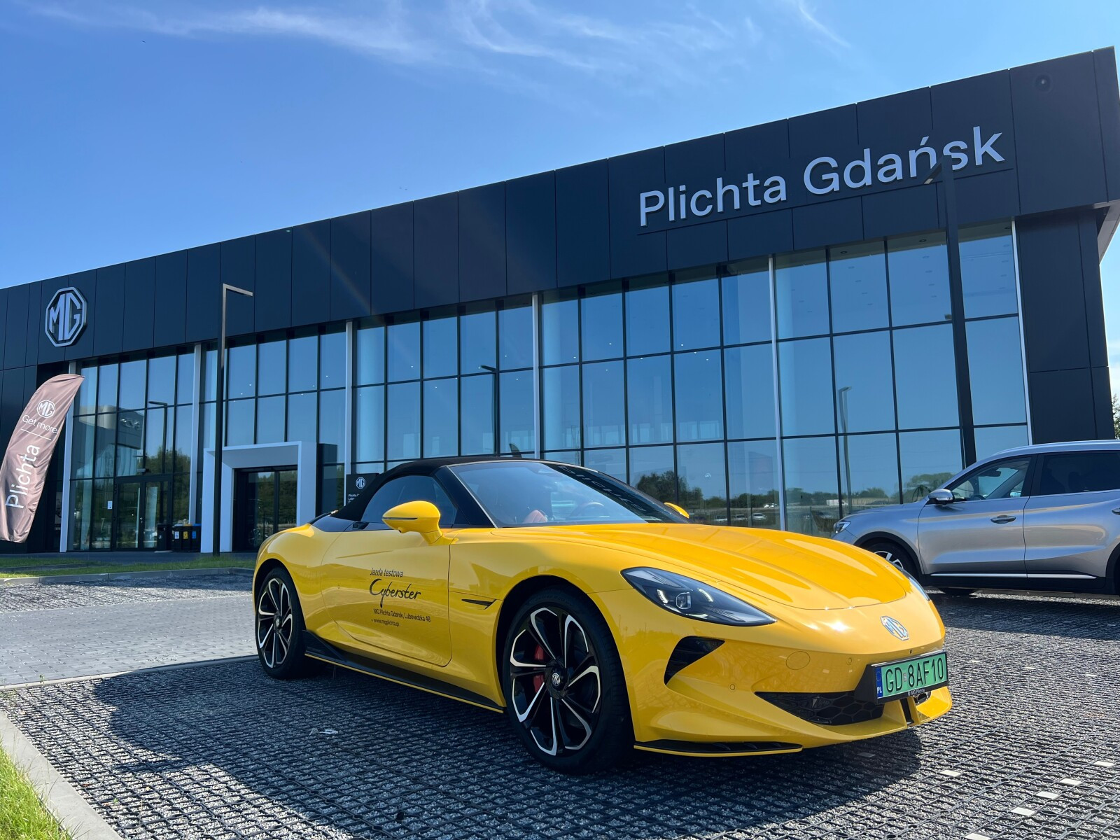 Cyberster / Kabriolet / 510km 77kWh AWD / Od ręki