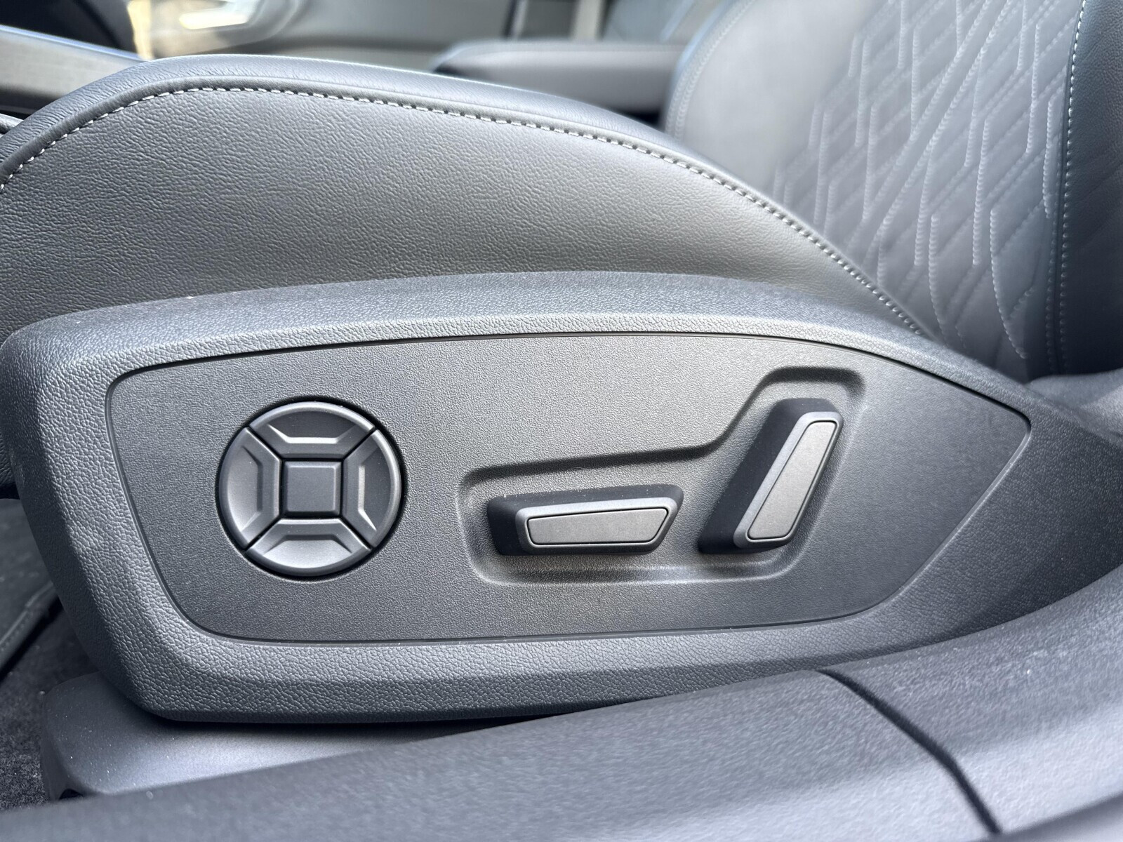 2.0TFSI 204KM Quattro Kamera360 Matrix Navi Hak SalonPL ASO