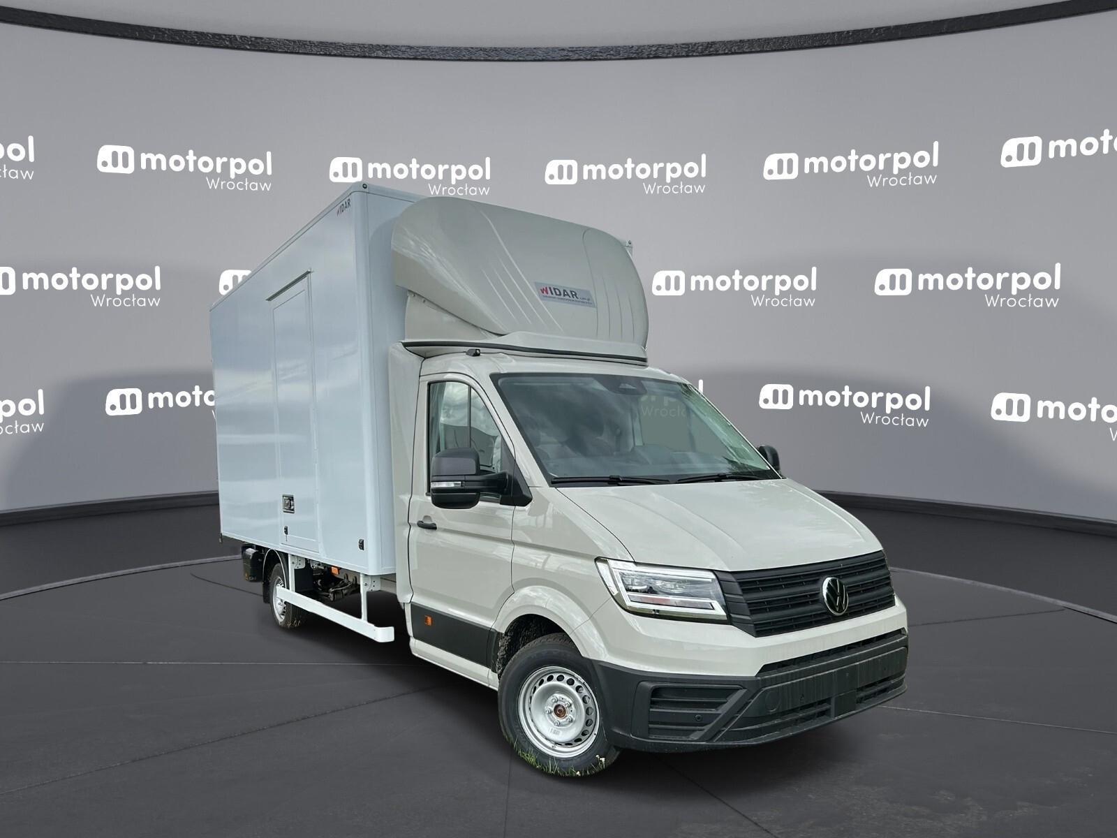 KONTENER MEBLOWY+WINDA/AUTOMAT/35 Podwozie z pojedynczą kabiną 2,0 l 163 KM manual r. o.: 4490 mm