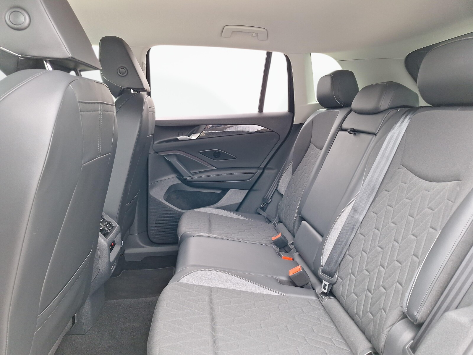 VW Tiguan 2.0 TDI 150KM DSG Hak Serwis ASO FV23%