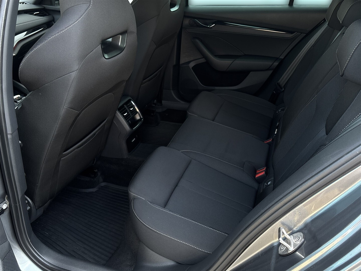 2.0TDI 150KM Sportline DSG l Webasto, DCC, HUD, VAT23% l