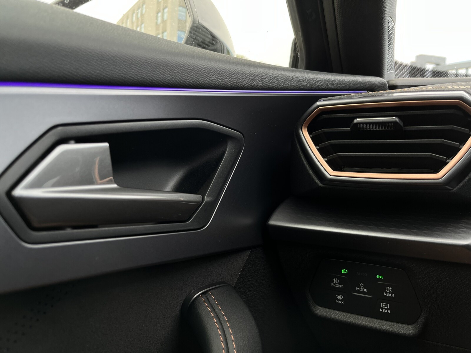 Oferta dotyczy: CUPRA Formentor 1.5 TSI 150 KM 6-biegowa manualna