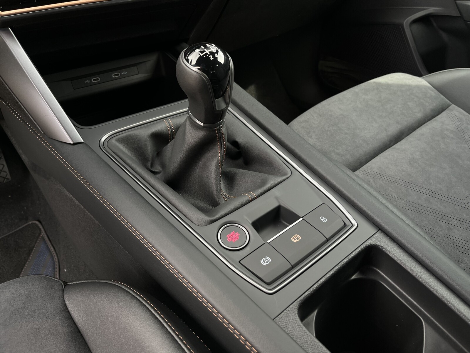 Oferta dotyczy: CUPRA Formentor 1.5 TSI 150 KM 6-biegowa manualna