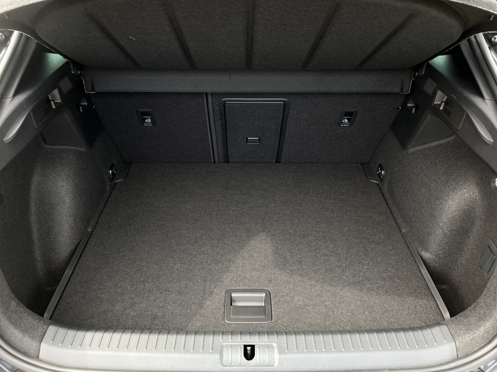 Oferta dotyczy: CUPRA Formentor 1.5 TSI 150 KM 6-biegowa manualna