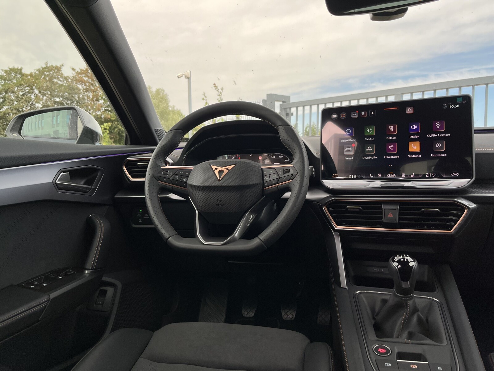 Oferta dotyczy: CUPRA Formentor 1.5 TSI 150 KM 6-biegowa manualna