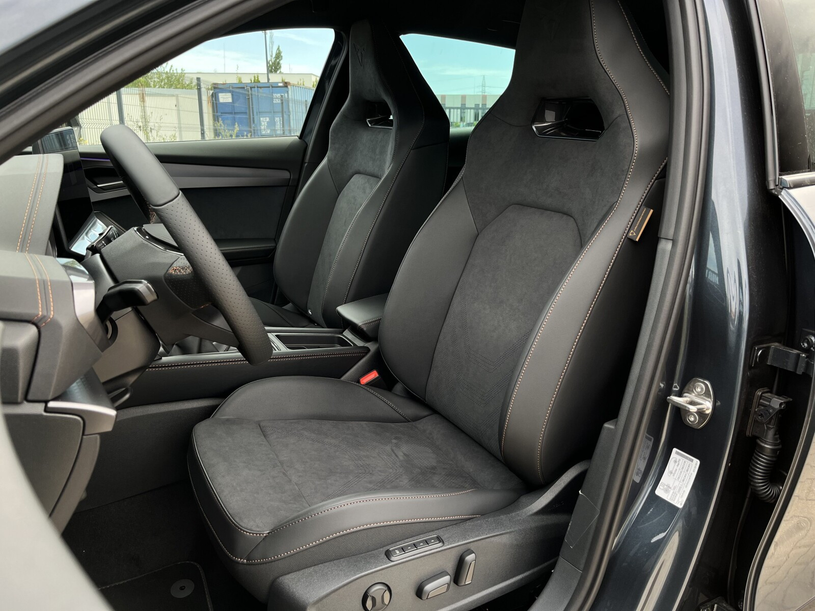 Oferta dotyczy: CUPRA Formentor 1.5 TSI 150 KM 6-biegowa manualna